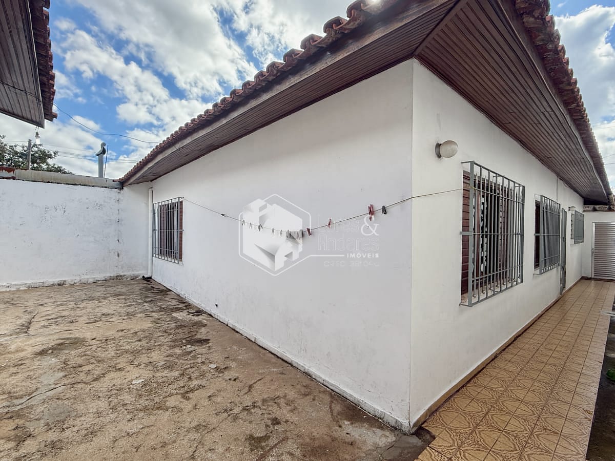 Casa à venda com 4 quartos, 165m² - Foto 47