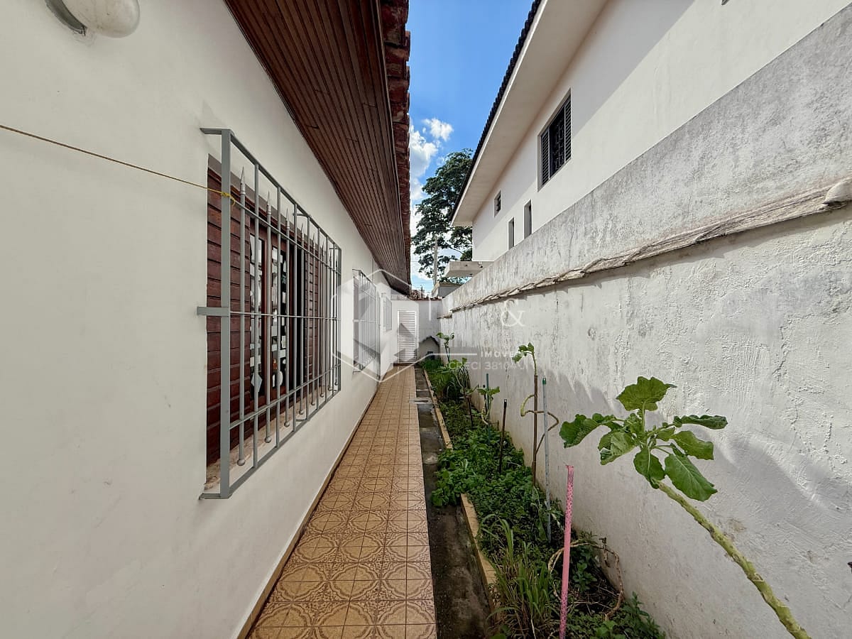Casa à venda com 4 quartos, 165m² - Foto 44