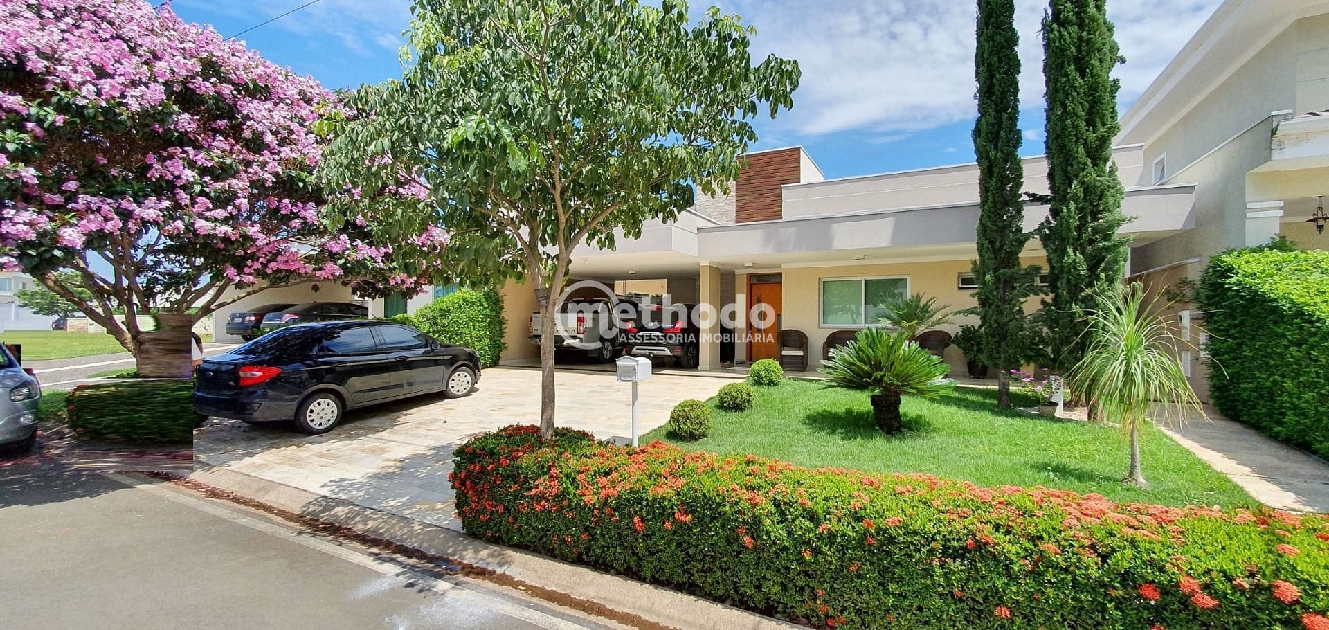 Casa, 3 quartos, 278 m² - Foto 1