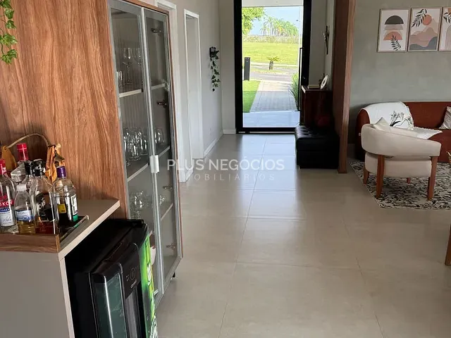 Casa com 1090m² 4 quartos e 6 banheiros, à venda, no bairro Jardim Residencial Saint Patrick em Sorocaba