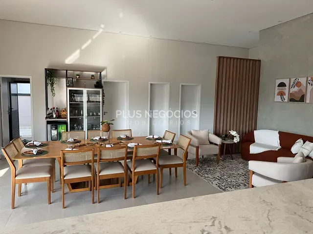 Casa com 1090m² 4 quartos e 6 banheiros, à venda, no bairro Jardim Residencial Saint Patrick em Sorocaba