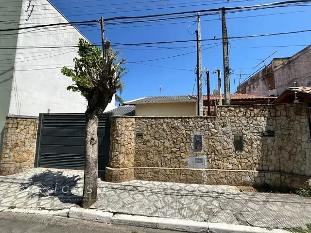 Casa com 208m² 2 quartos e 1 banheiro, à venda, no bairro Vila Resende em Caçapava