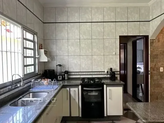 Casa com 200m² 3 quartos e 1 banheiro, à venda, no bairro Residencial Bosque dos Ipês em São José dos Campos