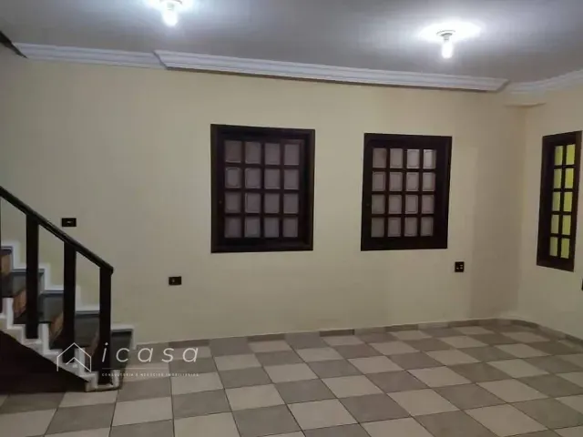 Casa com 153m² 3 quartos e 2 banheiros, à venda, no bairro Jardim Das Oliveiras em Jacareí