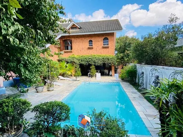 Casa com 700m² 6 quartos e 8 banheiros, à venda, no bairro Morumbi em São Paulo