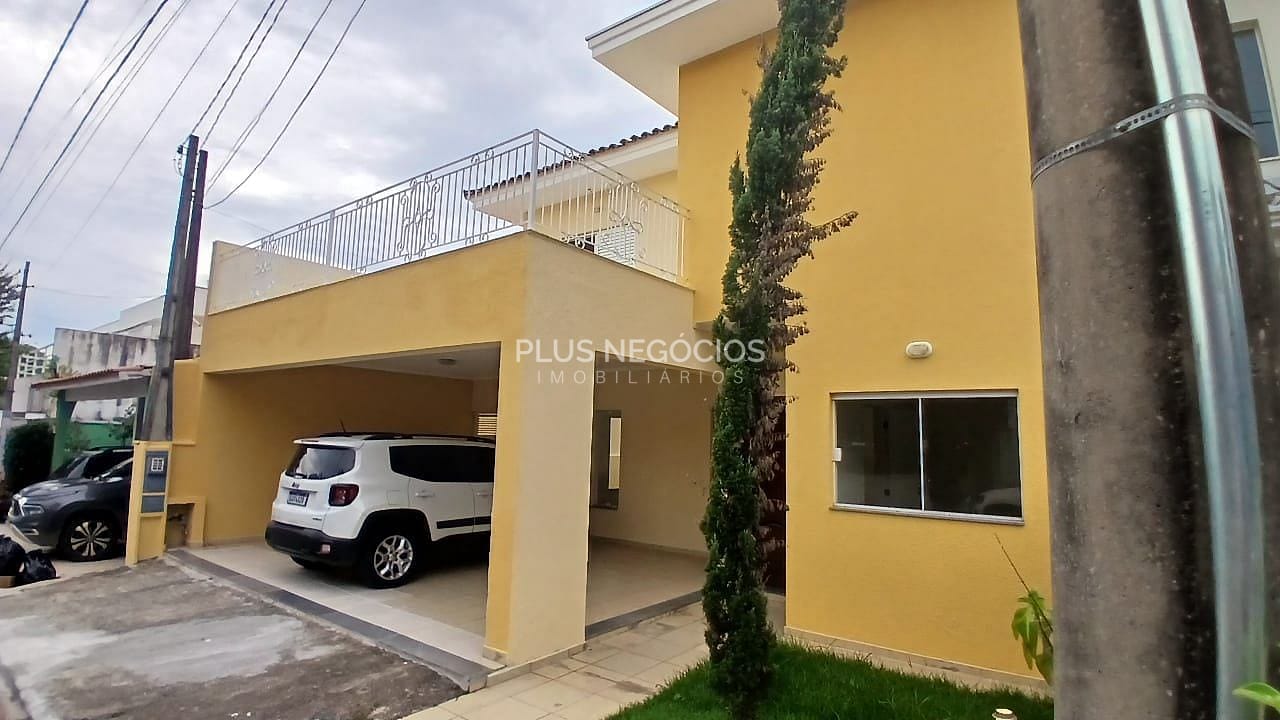 Casa à venda e aluguel com 4 quartos, 228m² - Foto 3