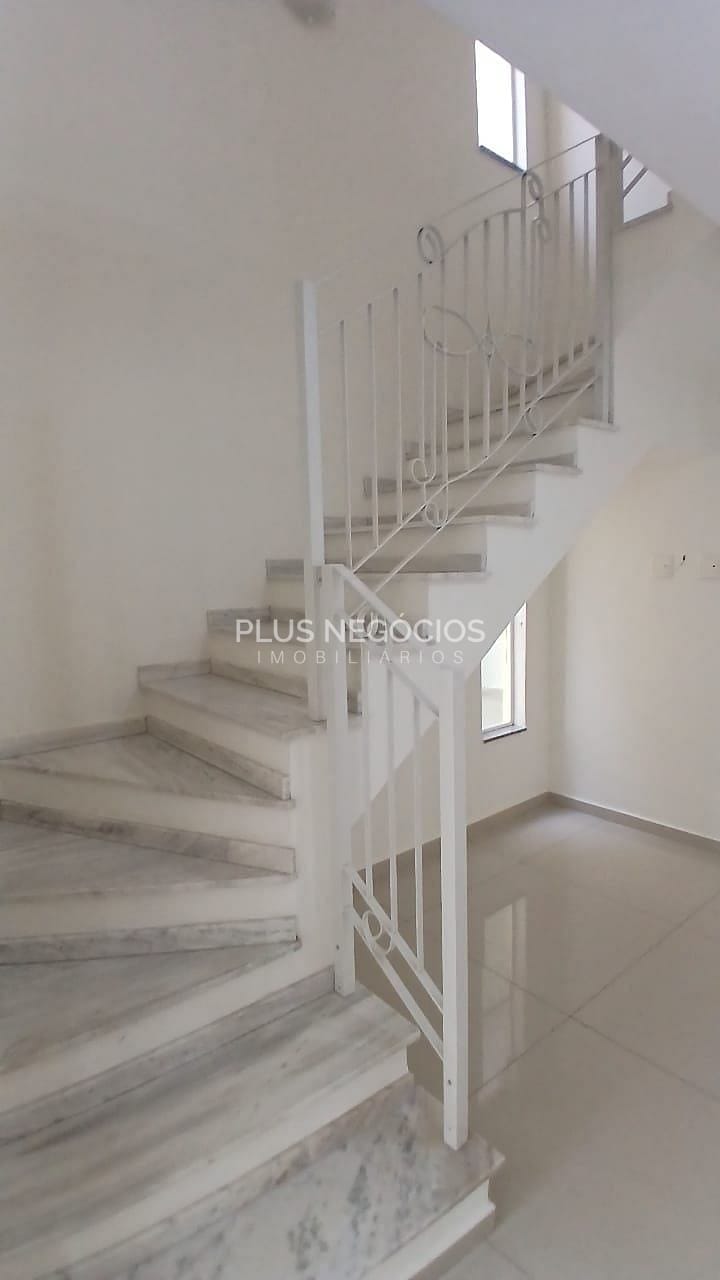 Casa à venda e aluguel com 4 quartos, 228m² - Foto 18