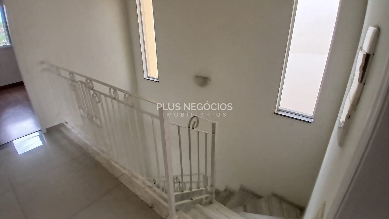Casa à venda e aluguel com 4 quartos, 228m² - Foto 31