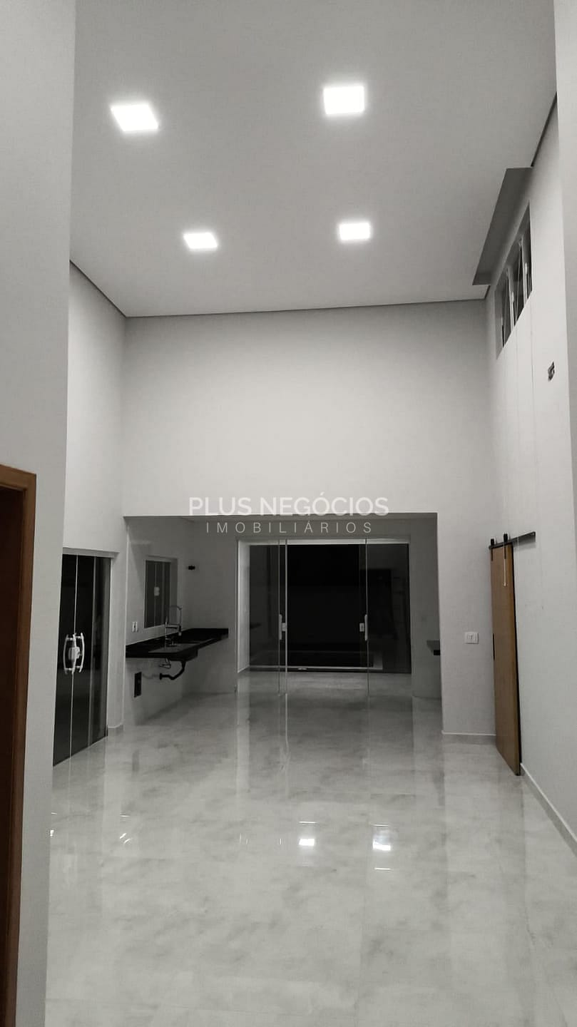 Casa à venda com 3 quartos, 192m² - Foto 2