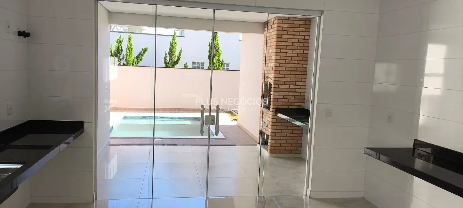 Casa, 3 quartos, 192 m² - Foto 3
