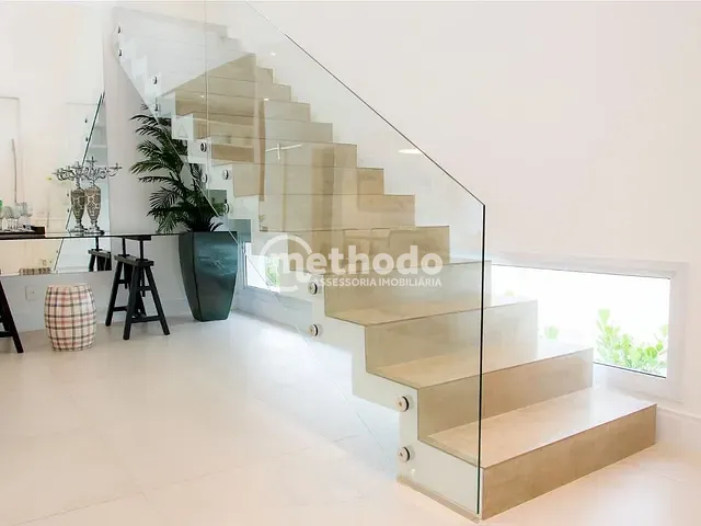 Casa com 300m² 3 quartos e 5 banheiros, à venda, no bairro Gramado em Campinas
