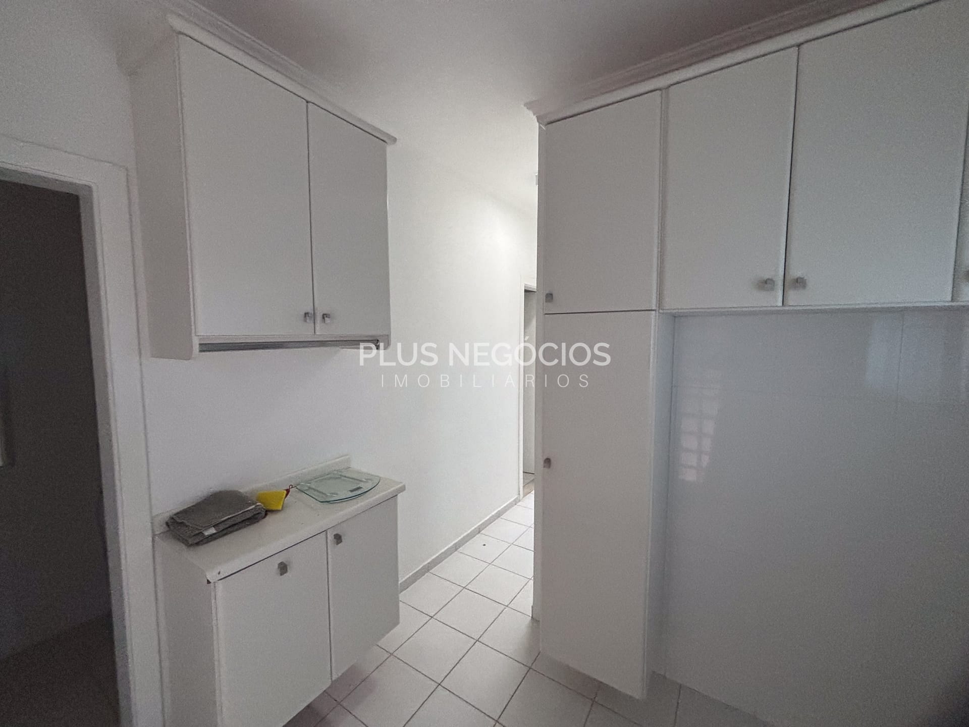 Casa, 4 quartos, 329 m² - Foto 4