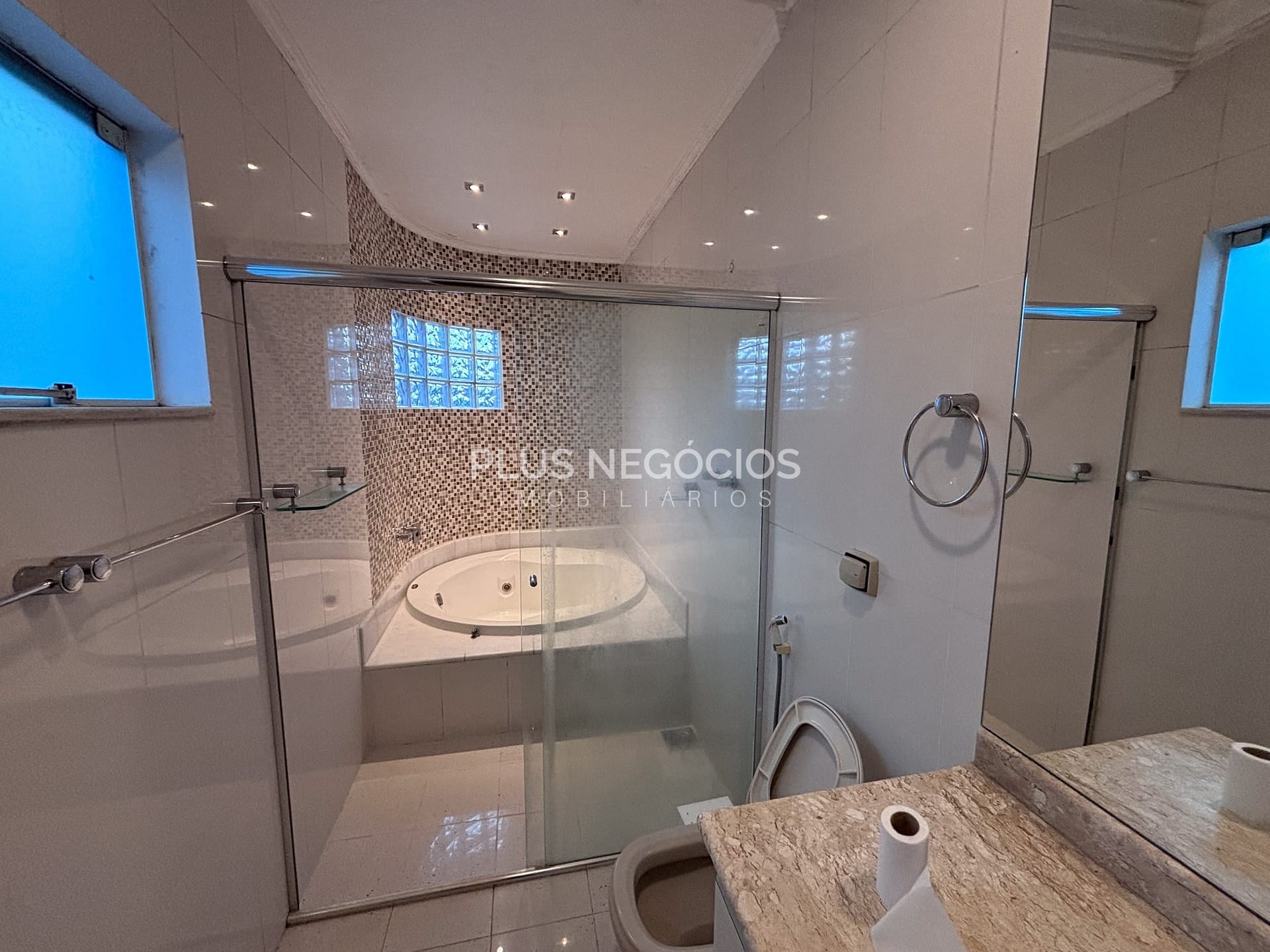 Casa, 4 quartos, 329 m² - Foto 45