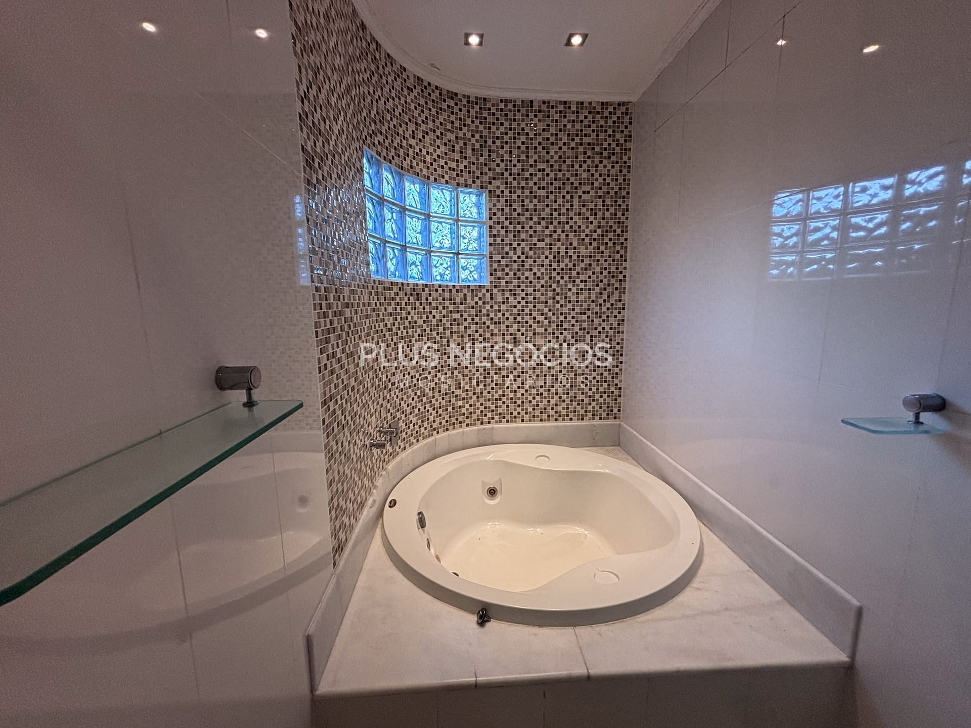 Casa, 4 quartos, 329 m² - Foto 48