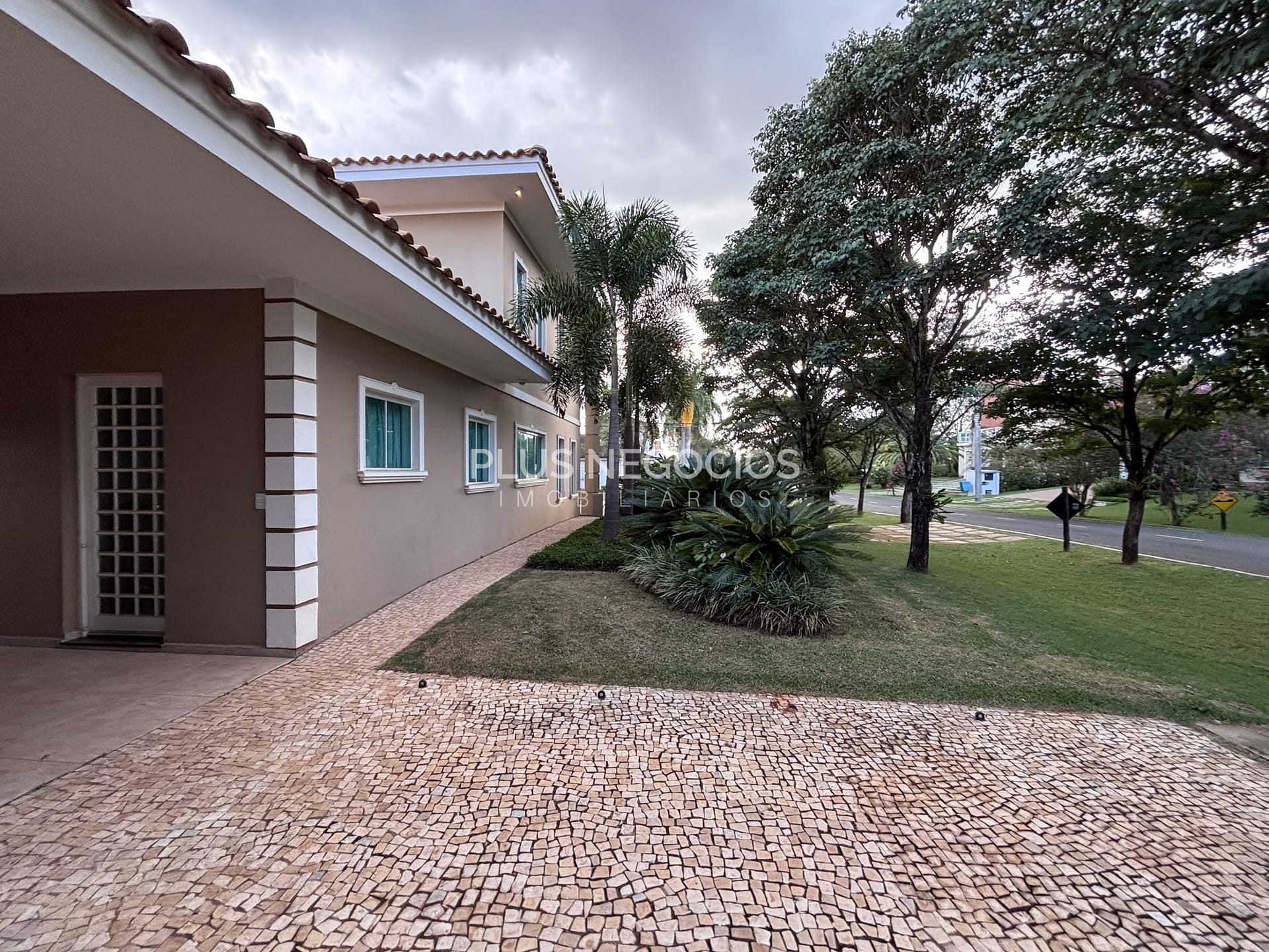 Casa, 4 quartos, 329 m² - Foto 61