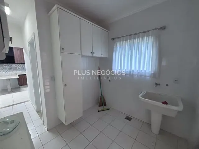 Casa com 1472m² 4 quartos e 6 banheiros, à venda, no bairro lago azul em Araçoiaba da Serra