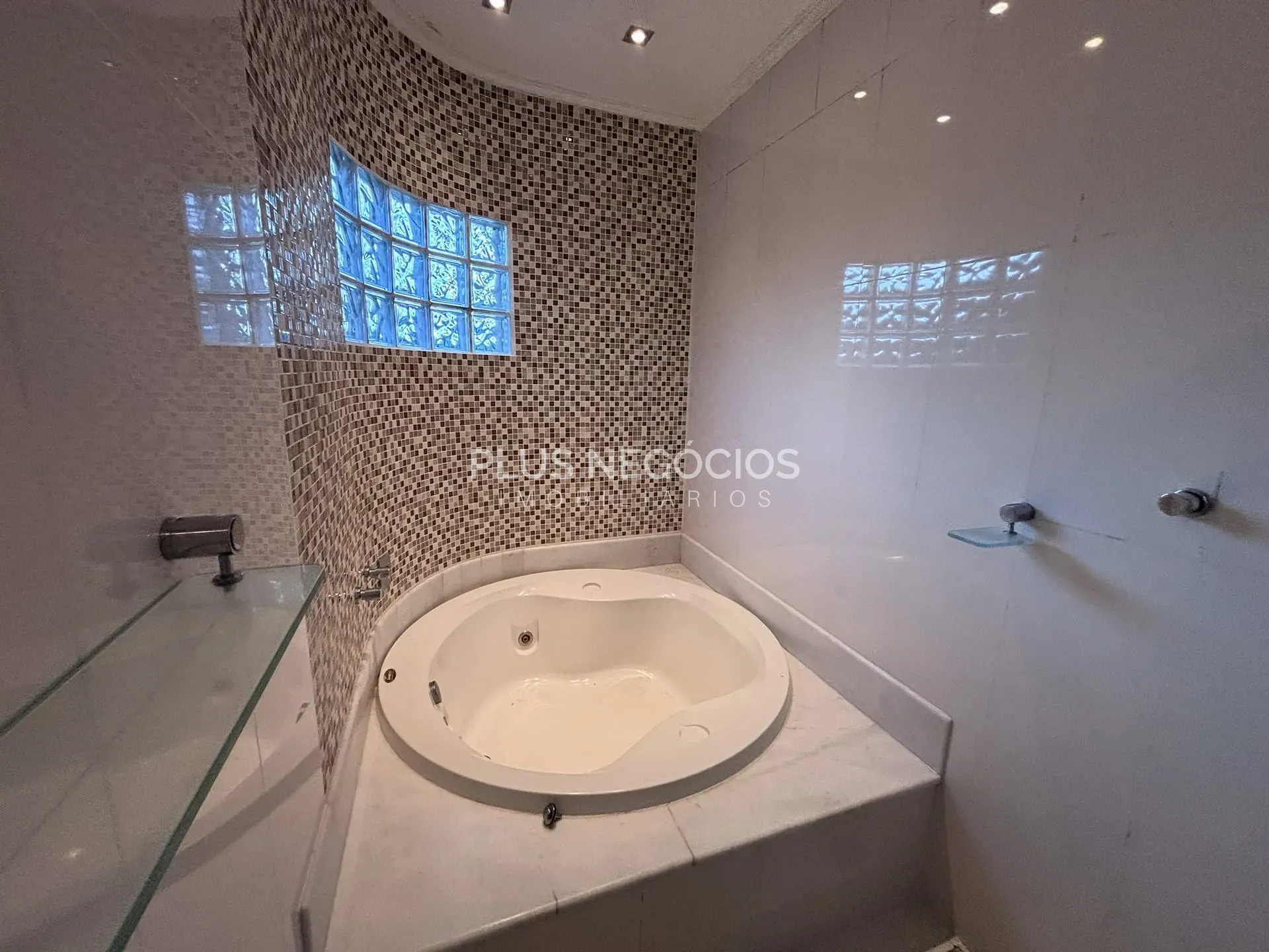 Casa, 4 quartos, 329 m² - Foto 45