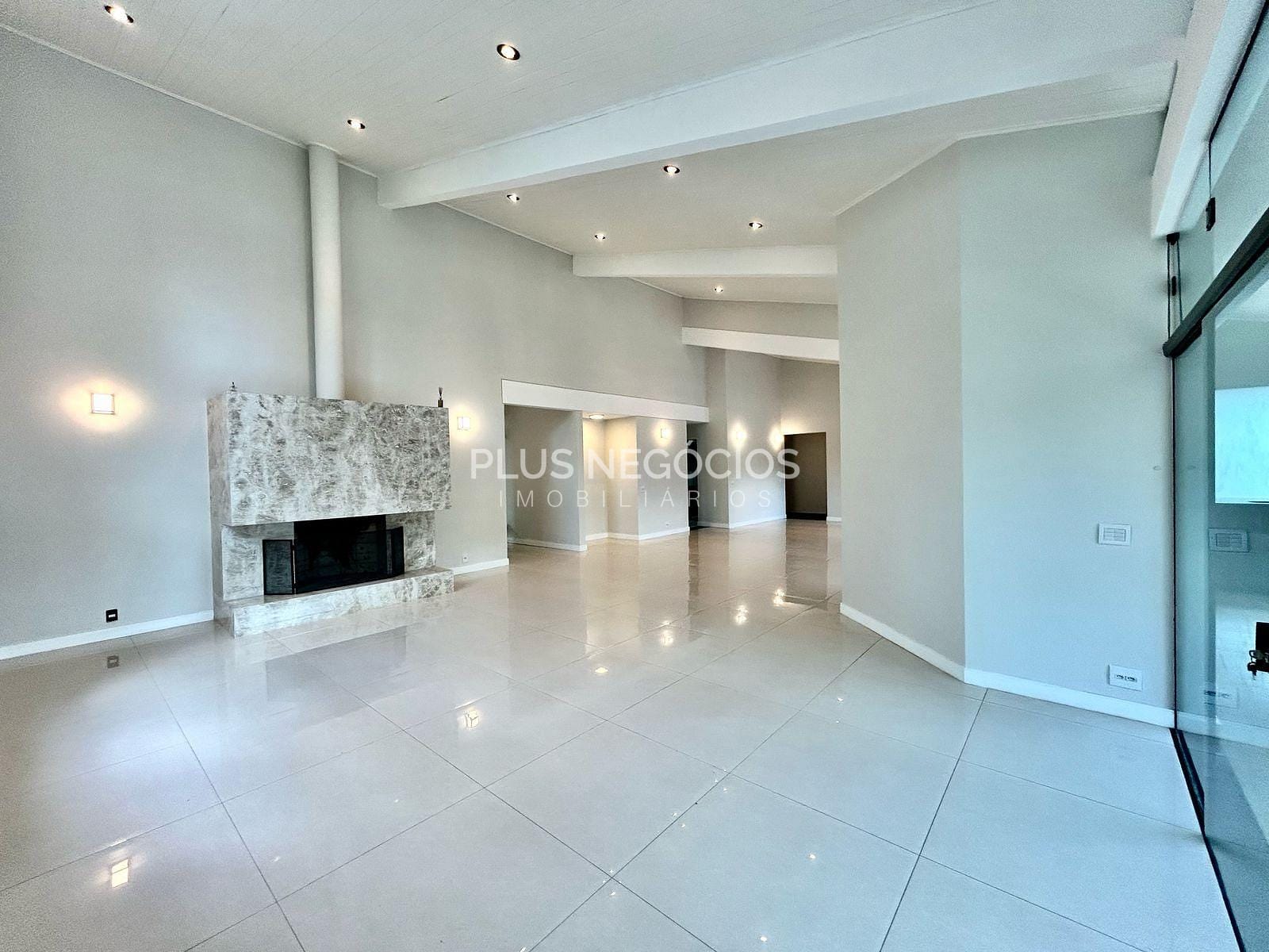 Casa à venda e aluguel com 4 quartos, 500m² - Foto 6