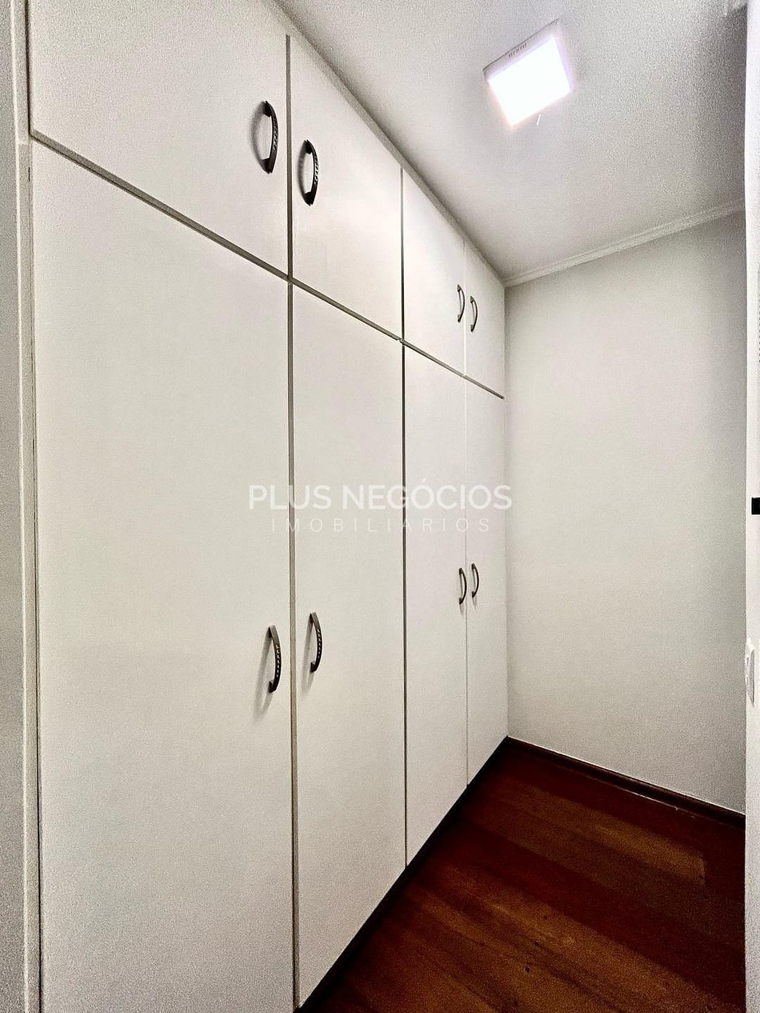 Casa à venda e aluguel com 4 quartos, 500m² - Foto 17