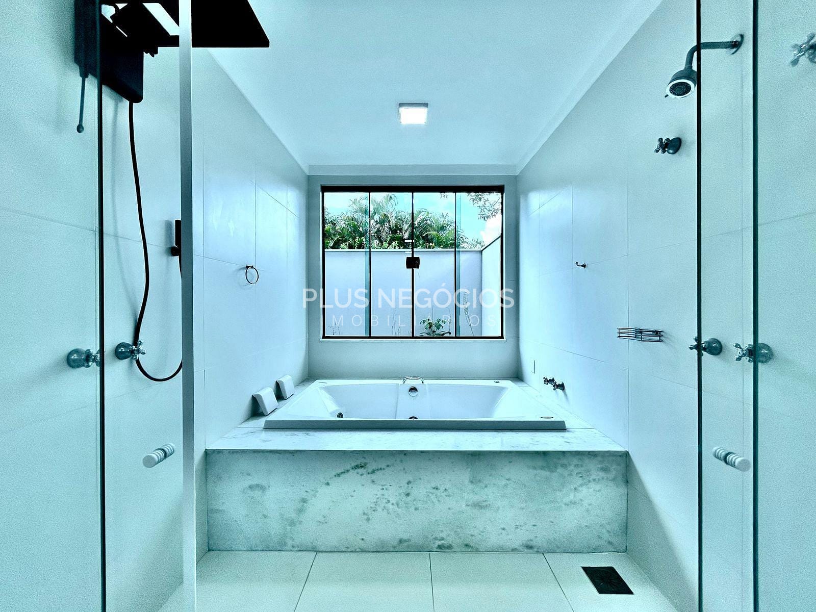Casa à venda e aluguel com 4 quartos, 500m² - Foto 20