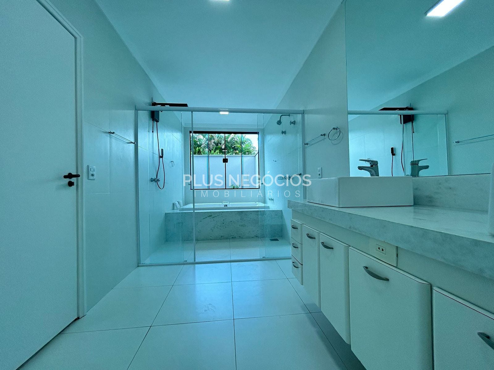 Casa à venda e aluguel com 4 quartos, 500m² - Foto 22