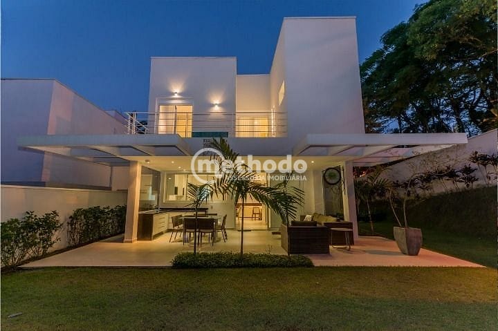 Casa, 3 quartos, 250 m² - Foto 1