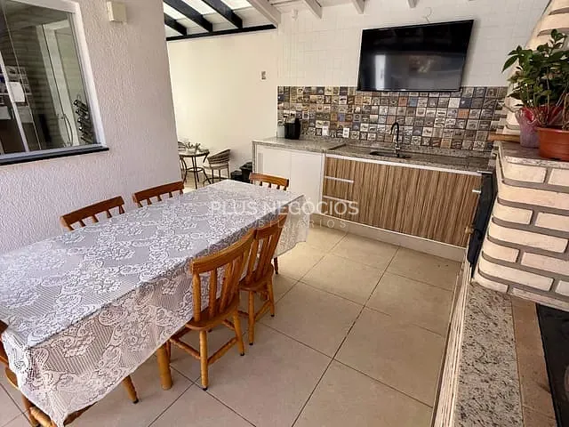 Casa com 180m² 3 quartos e 4 banheiros, à venda, no bairro Além Ponte em Sorocaba