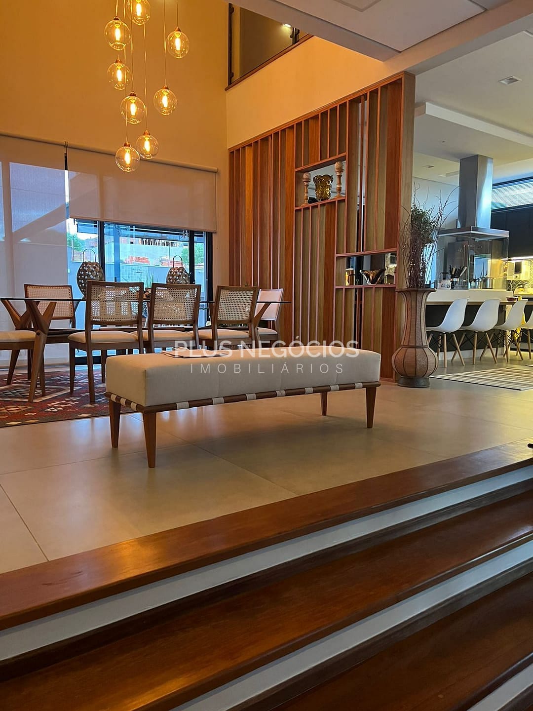Casa à venda com 4 quartos, 311m² - Foto 7