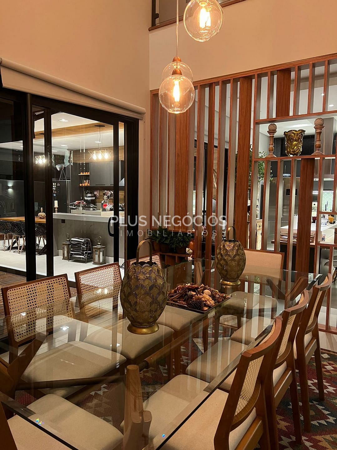 Casa à venda com 4 quartos, 311m² - Foto 5