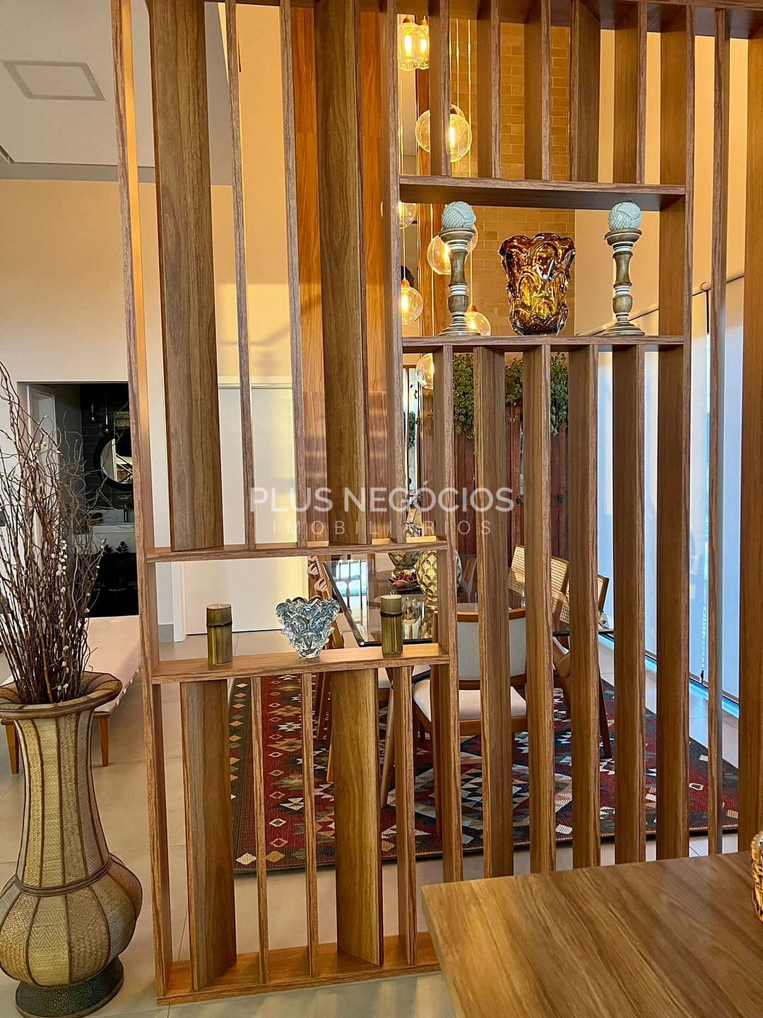 Casa à venda com 4 quartos, 311m² - Foto 4