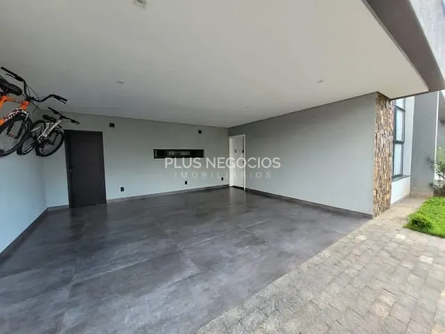 Casa com 250m² 3 quartos e 4 banheiros, à venda, no bairro Chácaras Reunidas São Jorge em Sorocaba