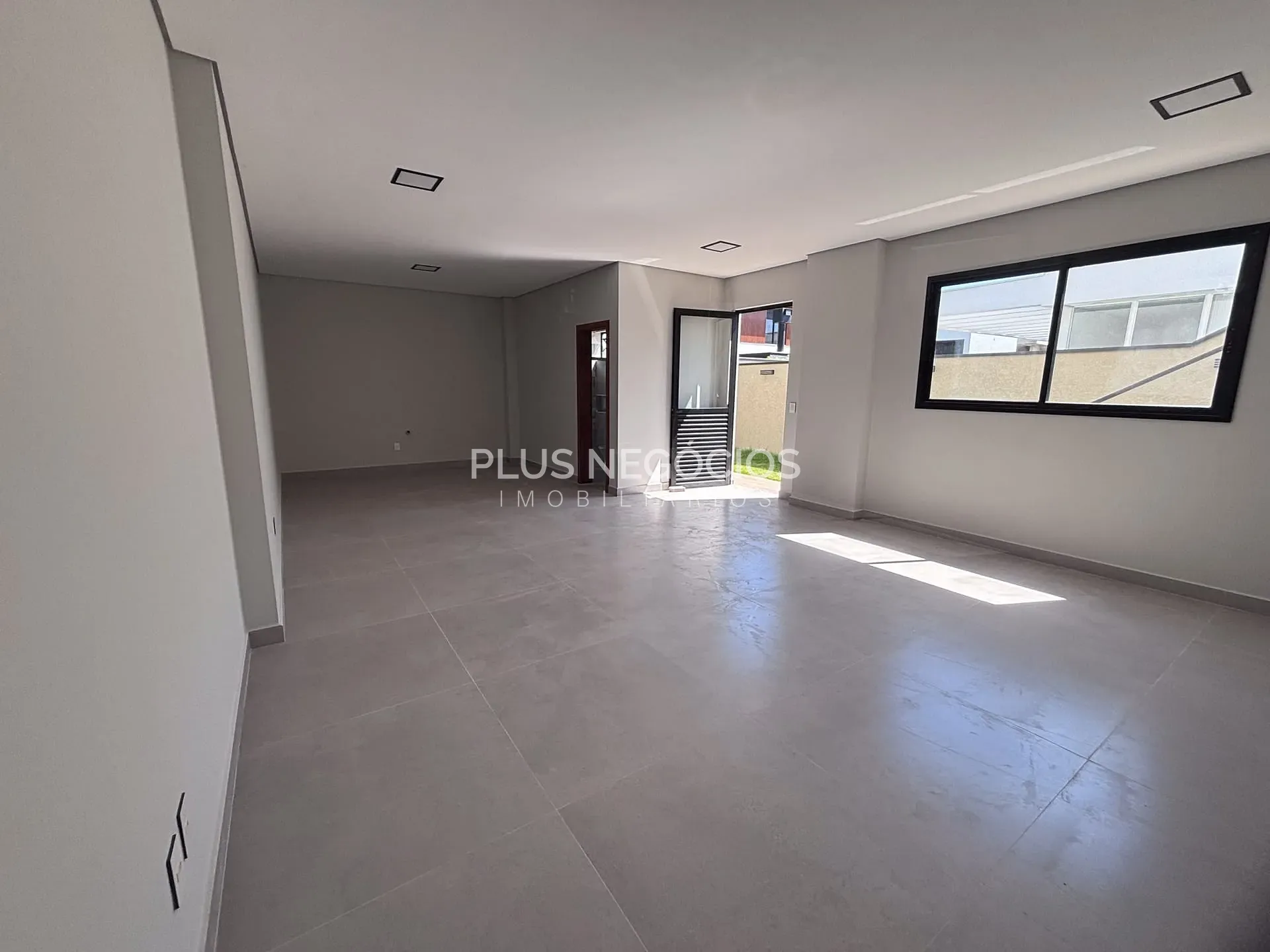 Casa, 4 quartos, 299 m² - Foto 53
