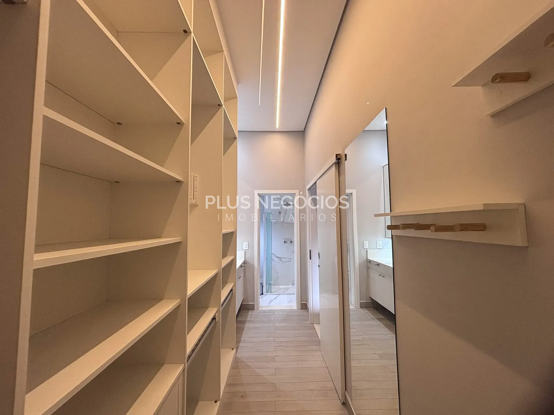 Casa, 4 quartos, 350 m² - Foto 43