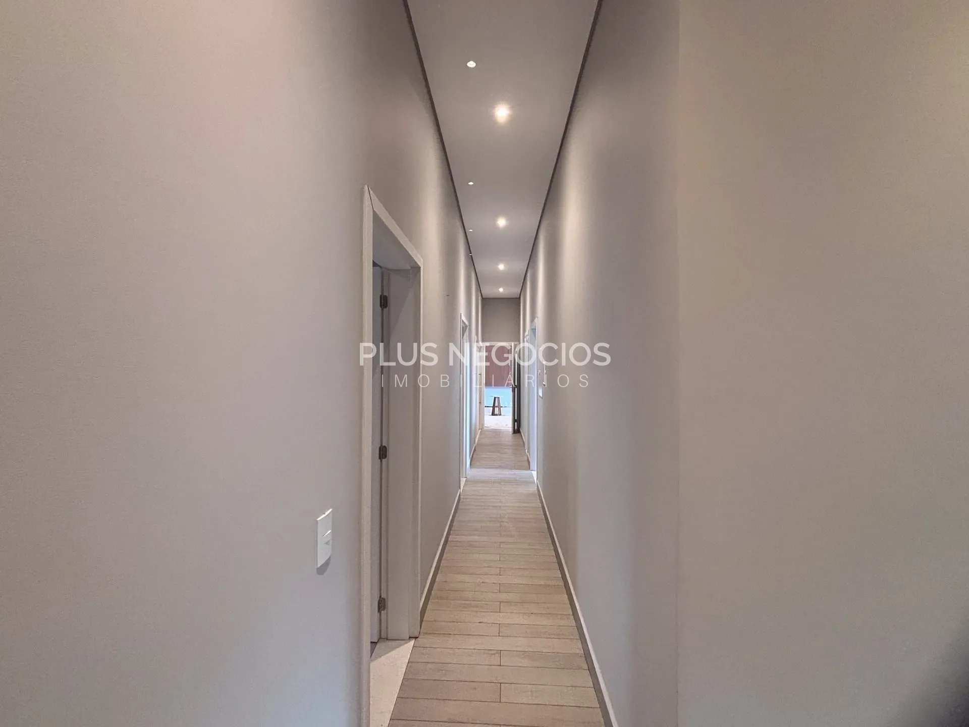 Casa, 4 quartos, 350 m² - Foto 44