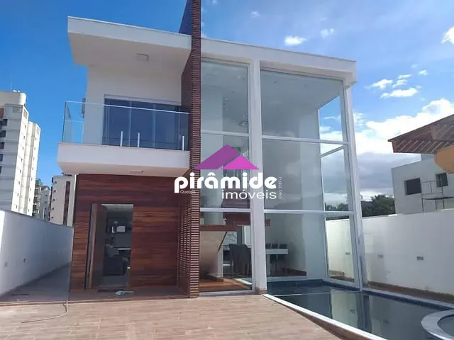Casa com 250m² 4 quartos e 4 banheiros, à venda, no bairro Massaguaçu em Caraguatatuba