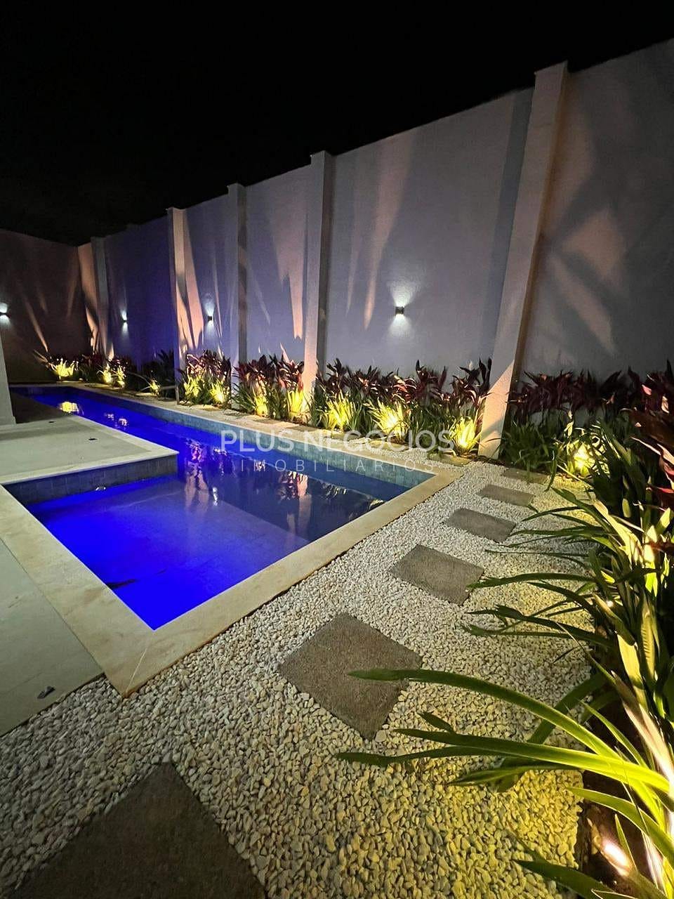 Casa, 3 quartos, 325 m² - Foto 2