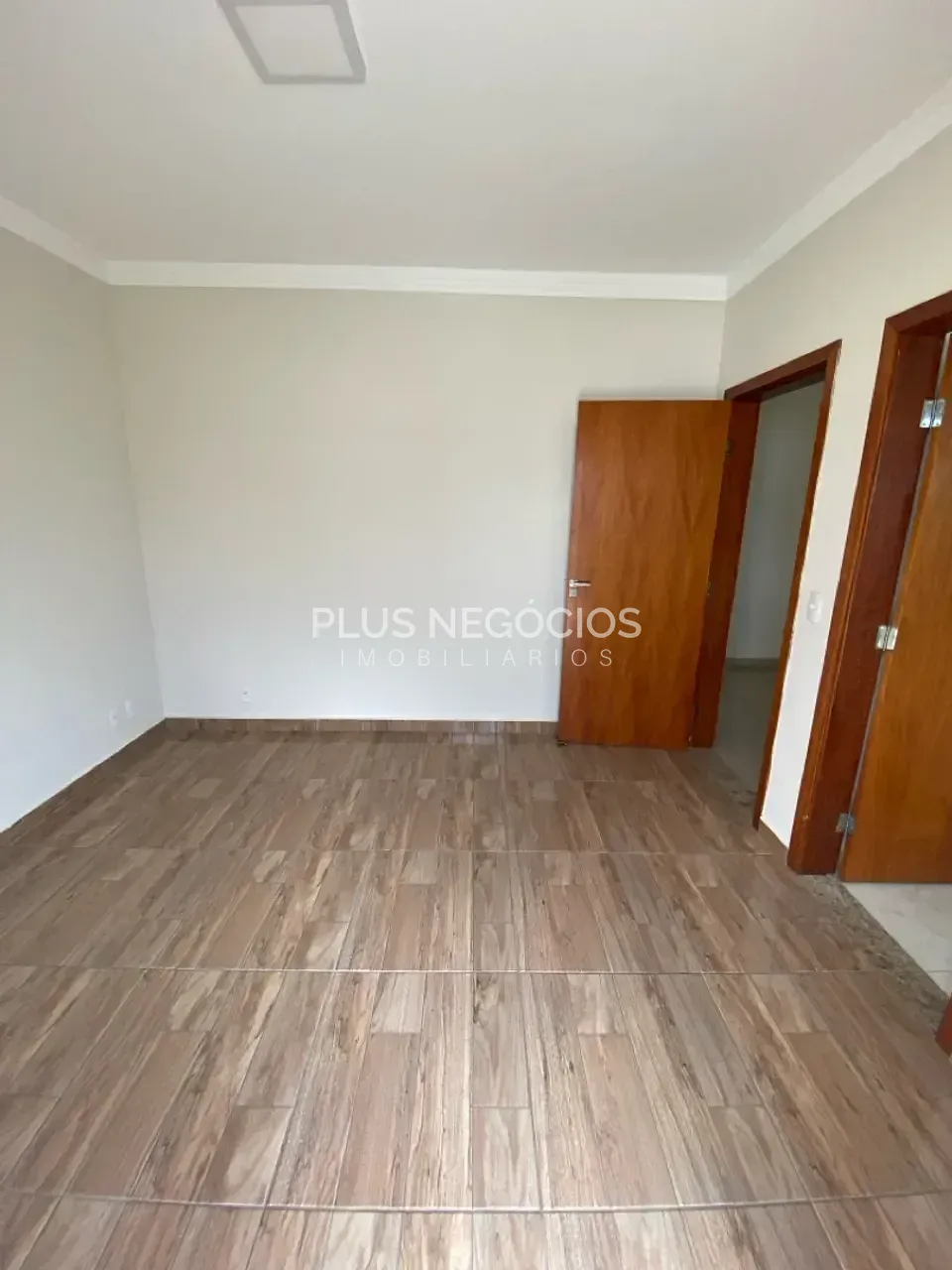 Casa, 3 quartos, 250 m² - Foto 9