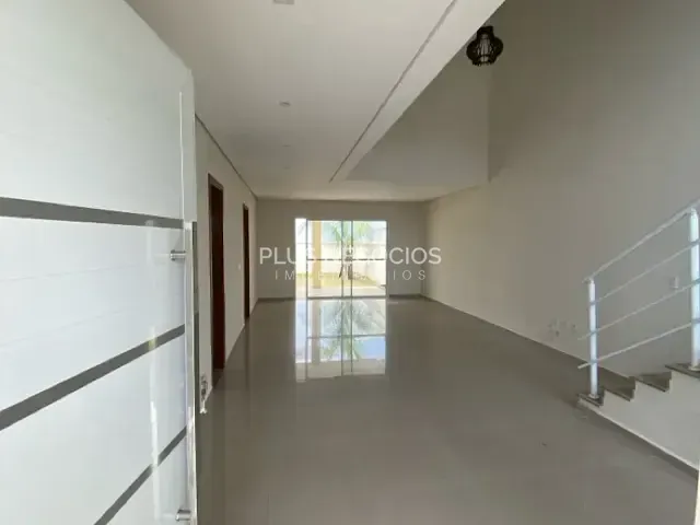 Casa com 200m² 3 quartos e 5 banheiros, para alugar, no bairro Chácaras Reunidas São Jorge em Sorocaba