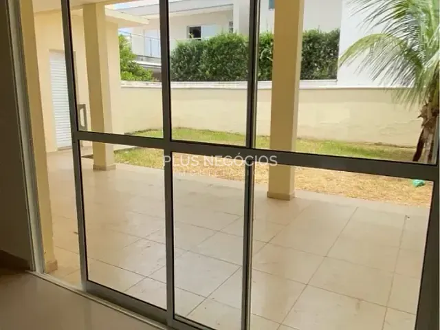 Casa com 200m² 3 quartos e 5 banheiros, para alugar, no bairro Chácaras Reunidas São Jorge em Sorocaba