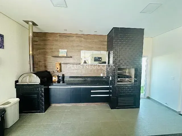Casa com 800m² 3 quartos e 5 banheiros, à venda, no bairro cercado em Araçoiaba da Serra