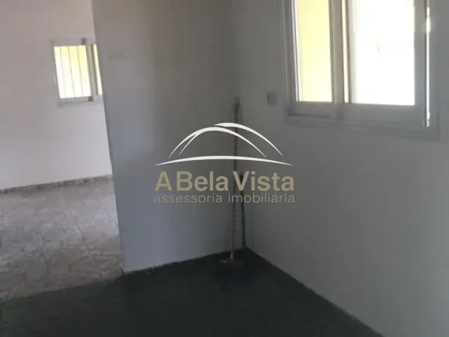Casa com 200m² 3 quartos e 1 banheiro, à venda, no bairro KM 18 em Osasco