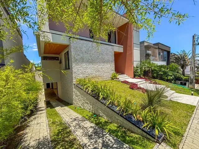 Casa com 521m² 4 quartos e 7 banheiros, à venda, no bairro Condomínio Residencial Montserrat em São José dos Campos