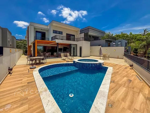 Casa com 521m² 4 quartos e 7 banheiros, à venda, no bairro Condomínio Residencial Montserrat em São José dos Campos
