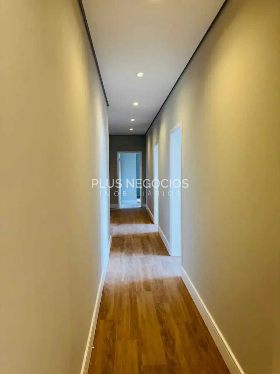 Casa, 4 quartos, 378 m² - Foto 9