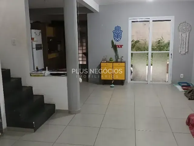 Casa com 236m² 3 quartos e 3 banheiros, à venda, no bairro Chácaras Residenciais Santa Maria em Votorantim