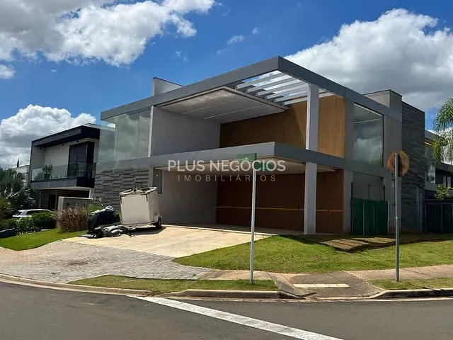 Casa com 650m² 4 quartos e 5 banheiros, à venda, no bairro Alphaville Nova Esplanada em Votorantim