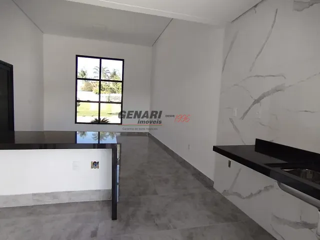 Casa 3 quartos e 4 banheiros, à venda, no bairro Jardim Residencial Alto de Itaici em Indaiatuba