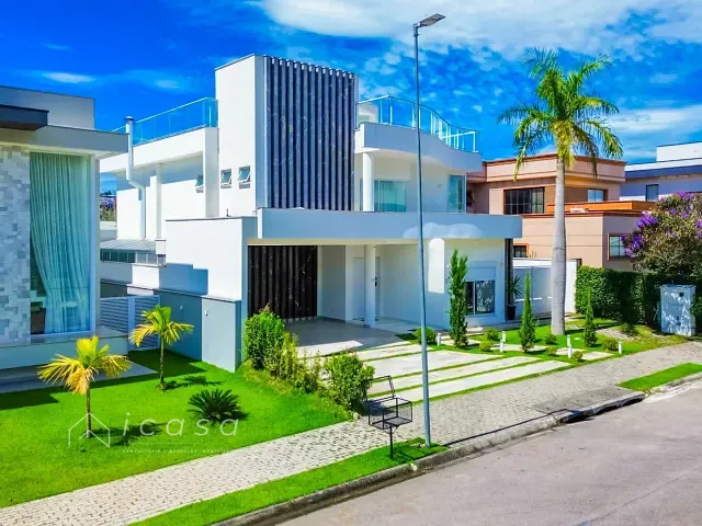Casa com 451m² 5 quartos e 6 banheiros, à venda, no bairro Urbanova em São José dos Campos