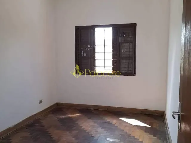 Casa com 279m² 3 quartos e 2 banheiros, à venda, no bairro Vila Rica em Pindamonhangaba