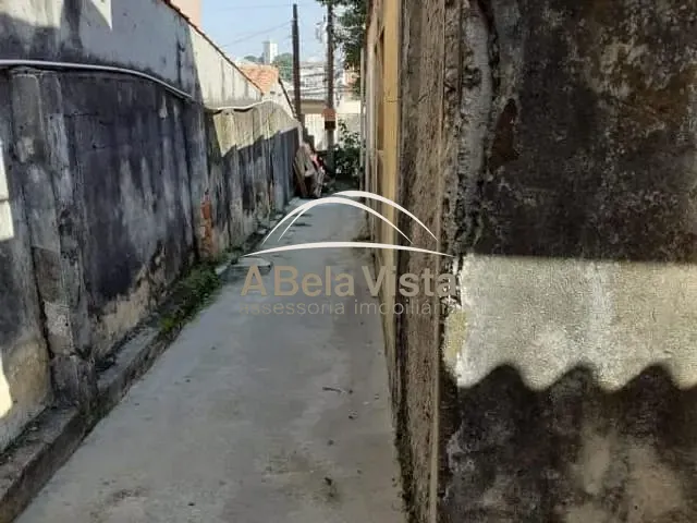 Casa com 280m² 3 quartos e 1 banheiro, à venda, no bairro VL YARA em Osasco